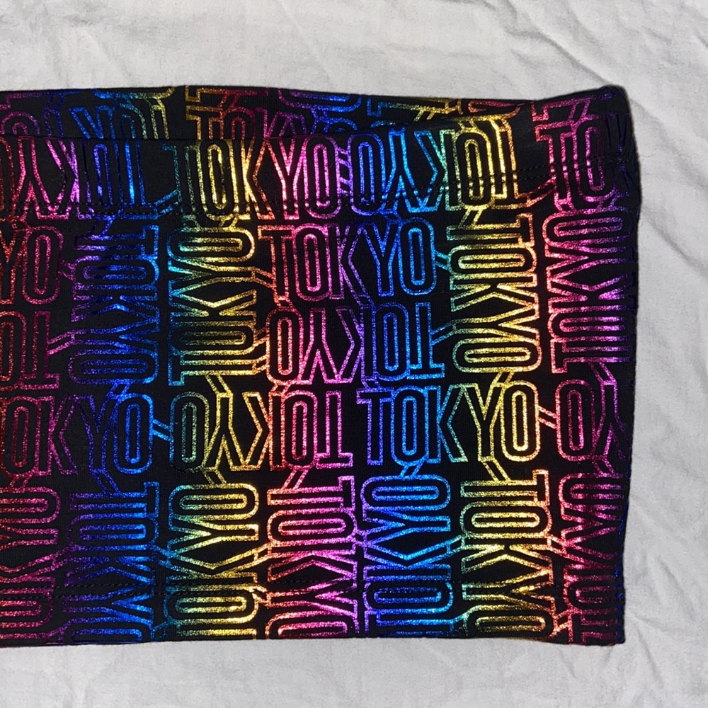 Colorful & Reflective “Tokyo” Top - Picture 6 of 6